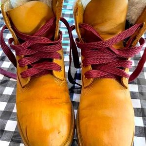 9 1/2 women Timberland work boots